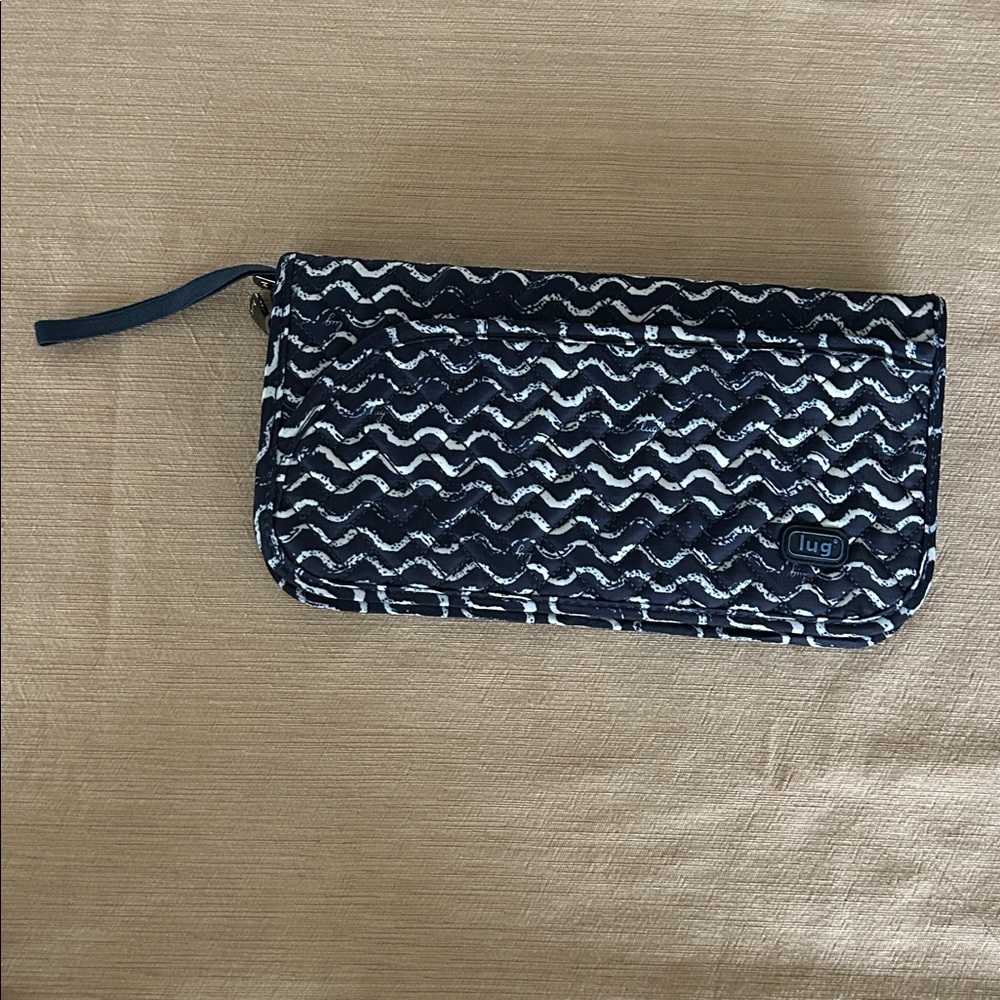 LUG Tango Travel Wallet Navy Blue White‎ Waves Nautical